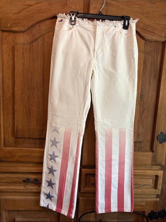 Tommy Hilfiger Denim - Tommy Hilfiger White Straight-Leg Jeans with Red Stripes and Blue Stars
